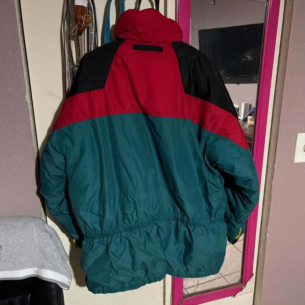 80s/90s vintage cornice ski jacket with adjustable waist and hood ski